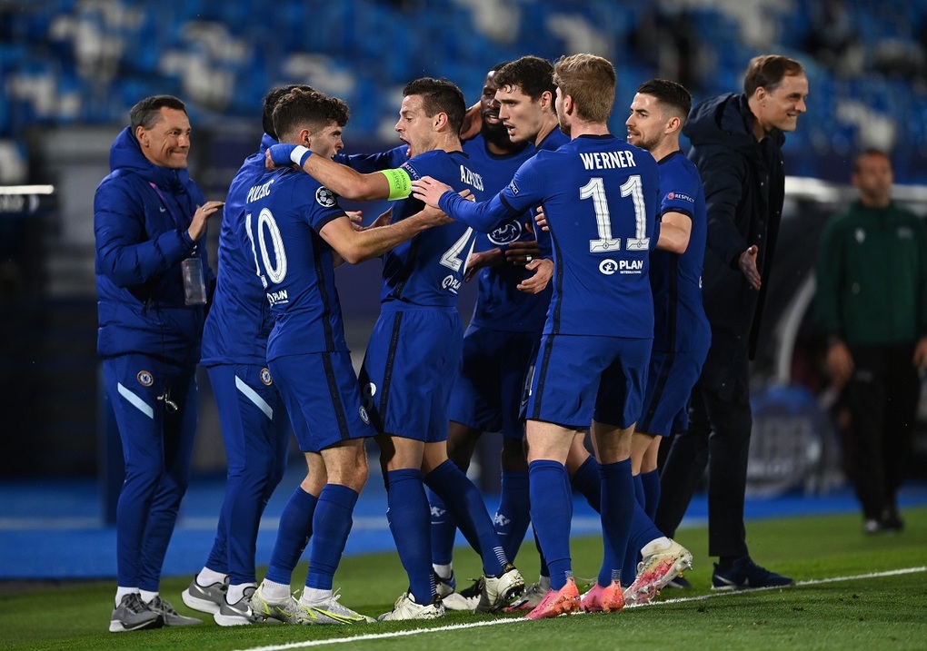 Chelsea chính thức chiếm vị trí thứ 3 của Leicester City